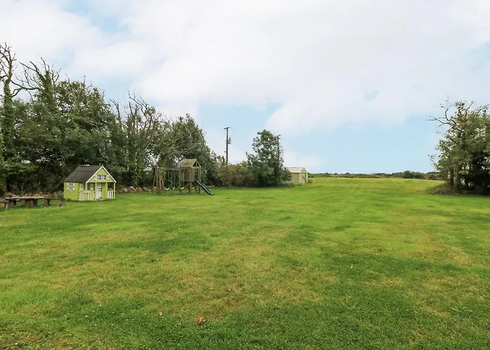Swallow's Nest Greenfield Cross Roads