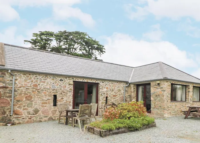 Swallow's Nest Greenfield Cross Roads